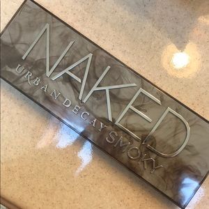 Urban Decay Naked Smokey Eye Shadow Palette
